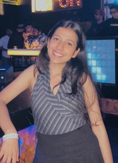 Arya - escort in New Delhi Photo 2 of 7