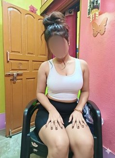 Jessica - escort in Kolkata Photo 3 of 7