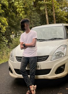 Sayan - Male escort in Kolkata Photo 4 of 7