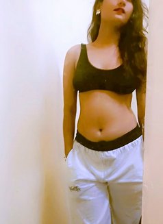 Tanyasingh - எஸ்கார்ட் in New Delhi Photo 2 of 3