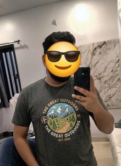 Jeet - Male escort in Pune Photo 3 of 4