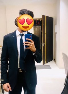 Hardcore Yash - Male এস্কর্ট in New Delhi Photo 1 of 3