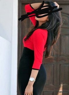 High Profile Independent Escort Roshni - escort in New Delhi Photo 1 of 3
