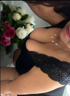 Akhila - escort in Hyderabad Photo 4 of 5