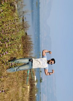 Mr. Z - Male escort in Mumbai Photo 3 of 6