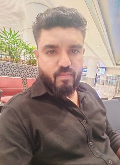 Vikram - Male எஸ்கார்ட் in Mumbai Photo 1 of 5