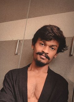 Francis Singh - Male escort in Bangalore Photo 2 of 4
