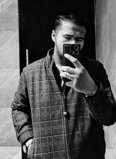 Karan - Male escort in Ahmedabad Photo 1 of 1