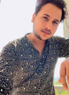 Manik - Male एस्कॉर्ट in Lucknow Photo 2 of 5