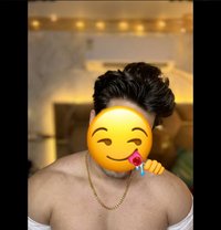 Seveninchhunk - Male escort in New Delhi