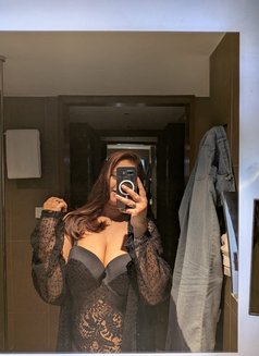 Tempting Kavya - एस्कॉर्ट in New Delhi Photo 1 of 4