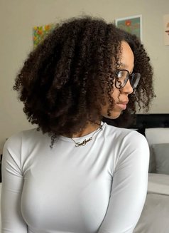 MYLA LUXE - సహచరుడు in Noida Photo 1 of 4