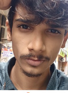 Ash - Male escort in Chennai Photo 1 of 1