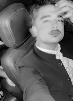 Faiz - Male escort in Mumbai Photo 1 of 1