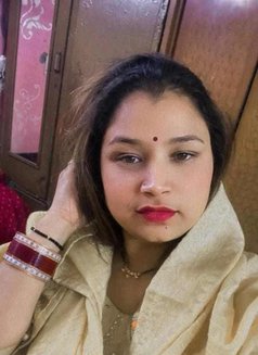 Khushi Punjaɪ𝕟𝙙ꜞⲣ𝕖𝕟𝙙𝕖𝕟ț Housewife - এস্কর্ট in New Delhi Photo 2 of 2