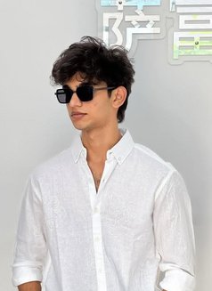 Sidharth 1 - Male escort in Thane Photo 1 of 2