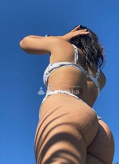 NIKKI Escort Service All Delhi Aerocity - एस्कॉर्ट in New Delhi Photo 1 of 1