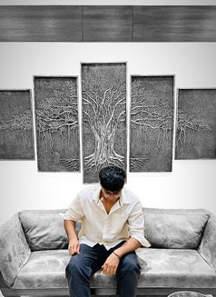 Max - Male escort in Gurgaon Photo 4 of 6