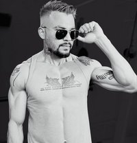colaba or cst ma'am first msg me 🧐 fast - Male escort in Mumbai
