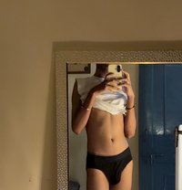 Vampyyy - Transsexual मसाज in New Delhi