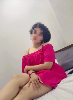 Priyanshisharma - ఎస్కార్ట్ in Mumbai Photo 1 of 2