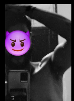 Kunal - Male escort in New Delhi Photo 3 of 4