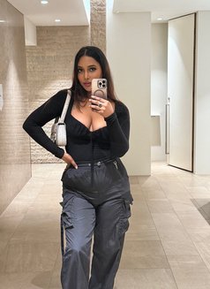 Pune Premium Escorts 5 Star Hotel Servic - एस्कॉर्ट in Pune Photo 1 of 6