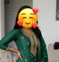 Jancy / Independent Aunty Mallu - এস্কর্ট in Kozhikode
