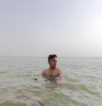 Rohan 5. 7ft - Male escort in Noida