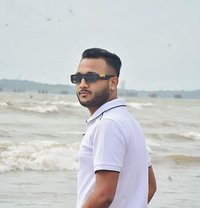 Arman - Male escort in New Delhi