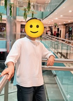 Rohit - Male escort in New Delhi Photo 1 of 4