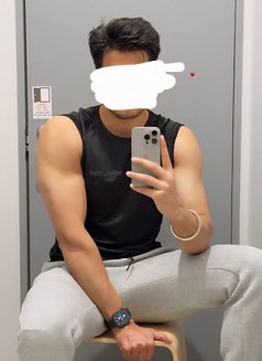 Akhil - Male எஸ்கார்ட் in New Delhi Photo 2 of 3