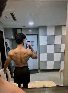 Aakash 8inch available for real or cam - Male escort in Mumbai Photo 3 of 6