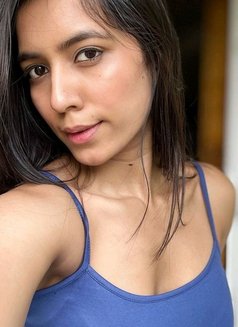 Sapna Cam Session Real Meet - escort in Hyderabad Photo 1 of 1