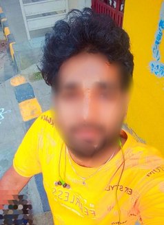 Saravanan - Male యాక్టర్ in Bangalore Photo 3 of 5