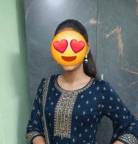 Riya Tamil Girl Cam and Meet - escort in Chennai