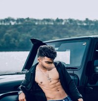 Hardik Shinde - Male এস্কর্ট in Pune