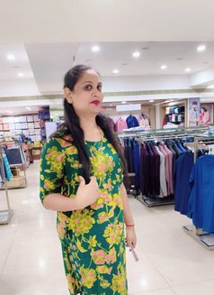 Transexual Chennai Virugambakam Lathiga - Transsexual escort in Chennai Photo 6 of 6