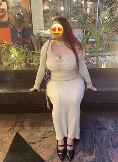 Mansi - escort in New Delhi Photo 2 of 6