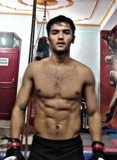 Nishant Mr - Male మసాజ్ in New Delhi Photo 1 of 7