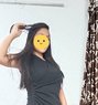 Anushka - escort in Noida Photo 1 of 4