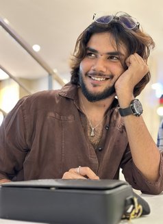 Sid - Male एस्कॉर्ट in New Delhi Photo 2 of 5