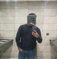 Heyitsme - Male एस्कॉर्ट in Bangalore
