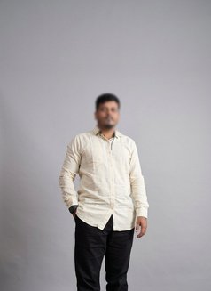 Heyitsme - Male escort in Bangalore Photo 2 of 3