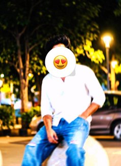 Romantic Boyfriend Experience - Male adult performer in Lucknow Photo 2 of 2