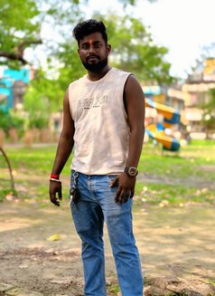 Carl - escort in Kolkata Photo 1 of 2