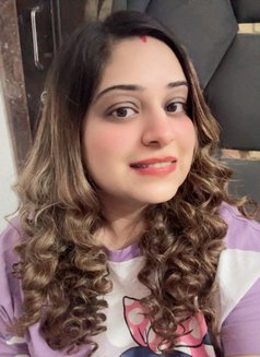 Lavishka - escort in Kolkata Photo 5 of 14