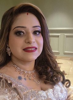 Lavishka - escort in Kolkata Photo 10 of 14