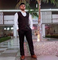 Vivek - Male ఎస్కార్ట్ in Gurgaon