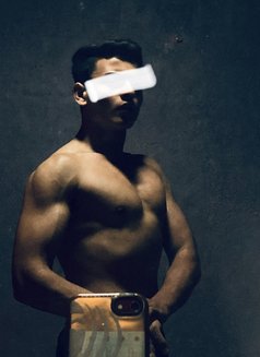 Anubhav Singh - Male escort in Mumbai Photo 2 of 5